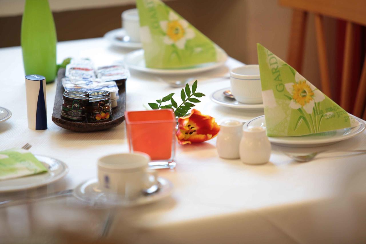 Hotel Cascade Superior Ντίσελντορφ Εξωτερικό φωτογραφία